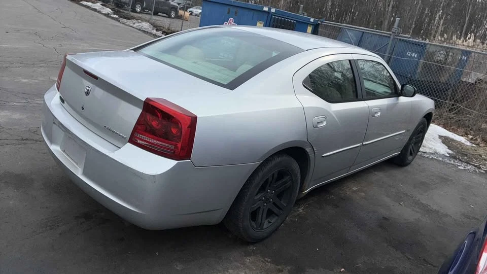 2006 Dodge Charger 6th Gen - Image 3 of 4