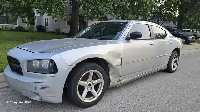2006 Dodge Charger SE Sedan 4D