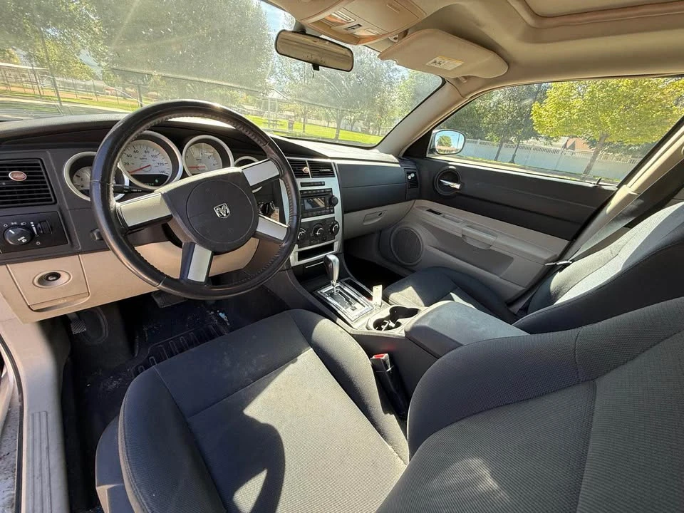 2006 Dodge Charger 6th Gen - Image 9 of 16