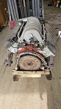 Dodge Charger SRT8 6.1L HEMI Engine