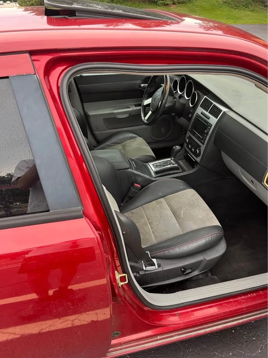 2006 Dodge Charger SRT & 392 6th Gen - Image 11 of 14