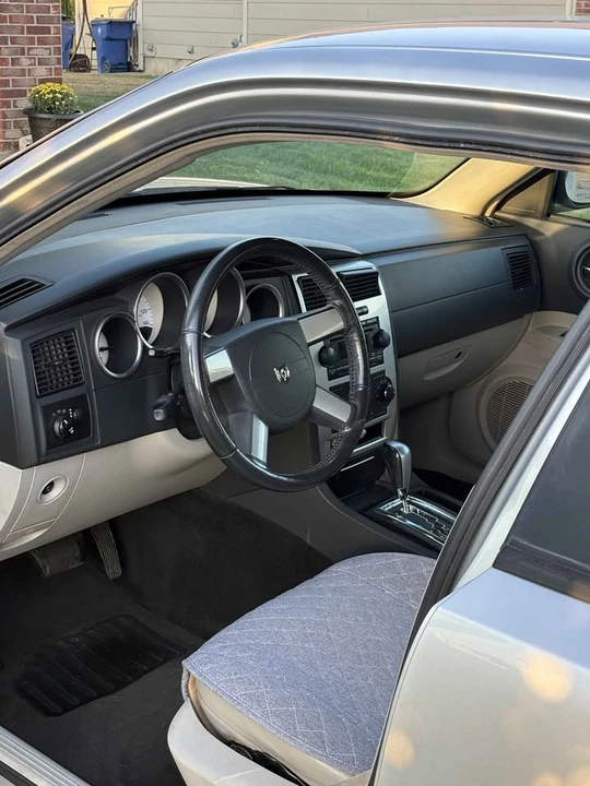 2006 Dodge Charger 6th Gen - Image 3 of 10
