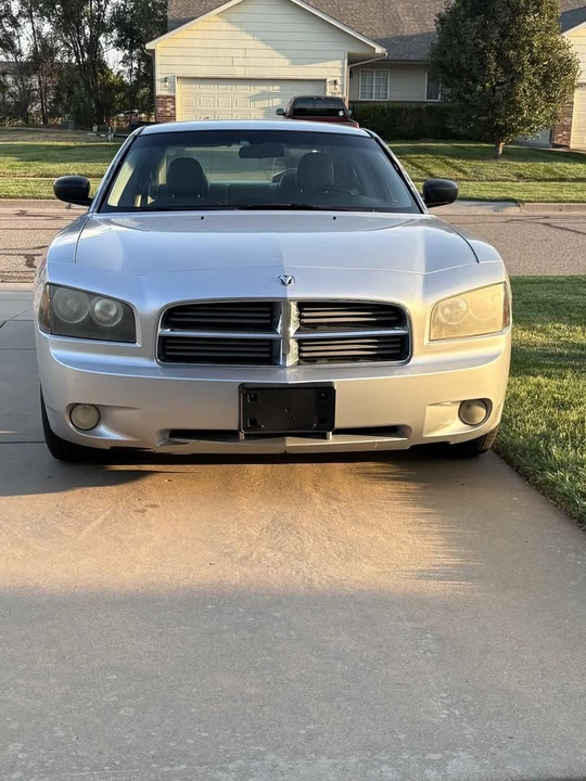 2006 Dodge Charger 6th Gen - Image 2 of 10