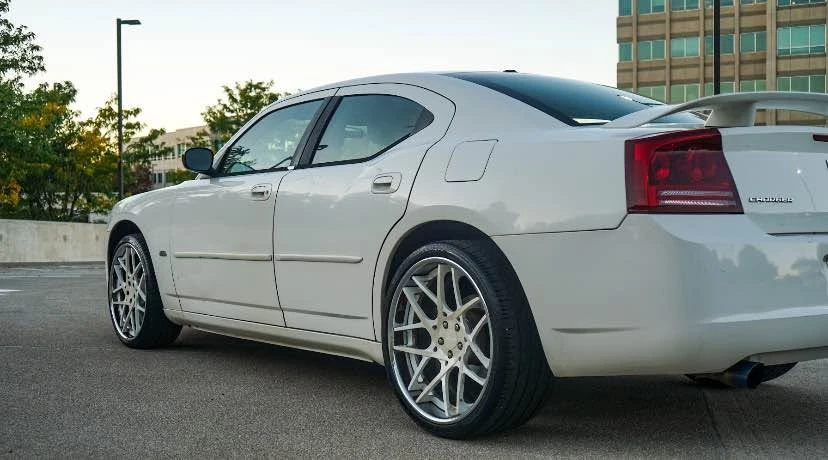 2006 Dodge Charger 6th Gen - Image 4 of 13