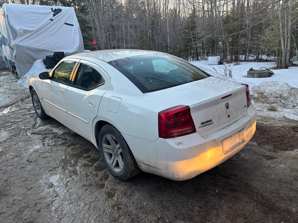 2006 Dodge Charger 6th Gen - Image 4 of 7