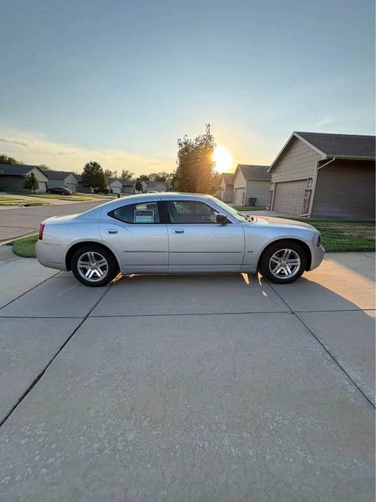 2006 Dodge Charger 6th Gen - Image 2 of 15