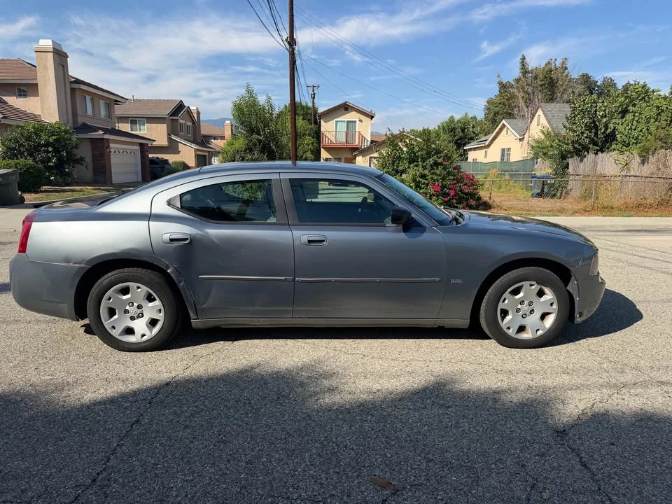 2006 Dodge Charger 6th Gen - Image 4 of 8