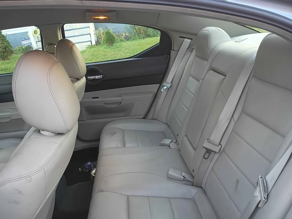2006 Dodge Charger 6th Gen - Image 6 of 8