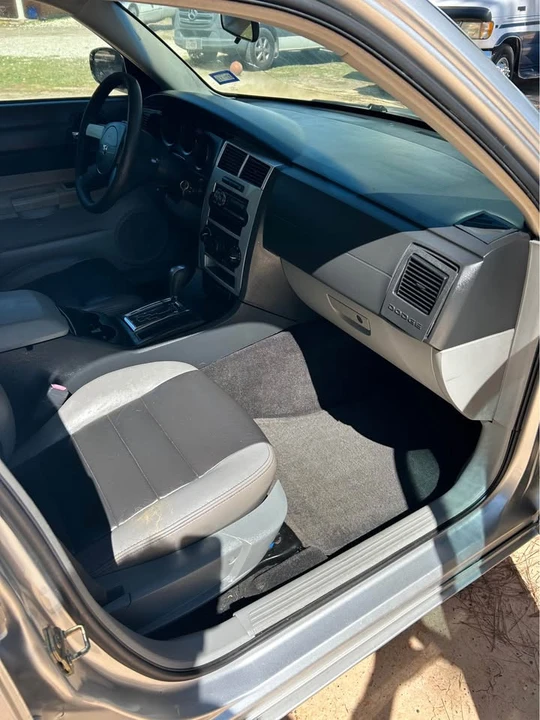 2006 Dodge Charger 6th Gen - Image 15 of 17