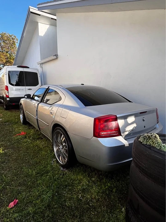 2006 Dodge Charger 6th Gen - Image 5 of 5