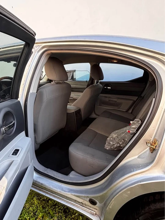 2006 Dodge Charger 6th Gen - Image 4 of 5