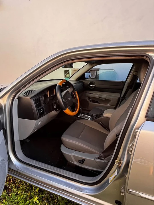 2006 Dodge Charger 6th Gen - Image 3 of 5