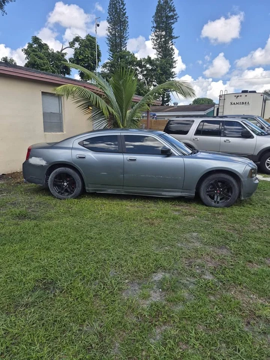 2006 Dodge Charger 6th Gen - Image 3 of 8