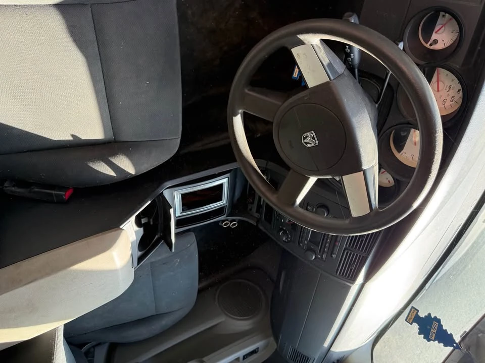 2006 Dodge Charger 6th Gen - Image 5 of 8