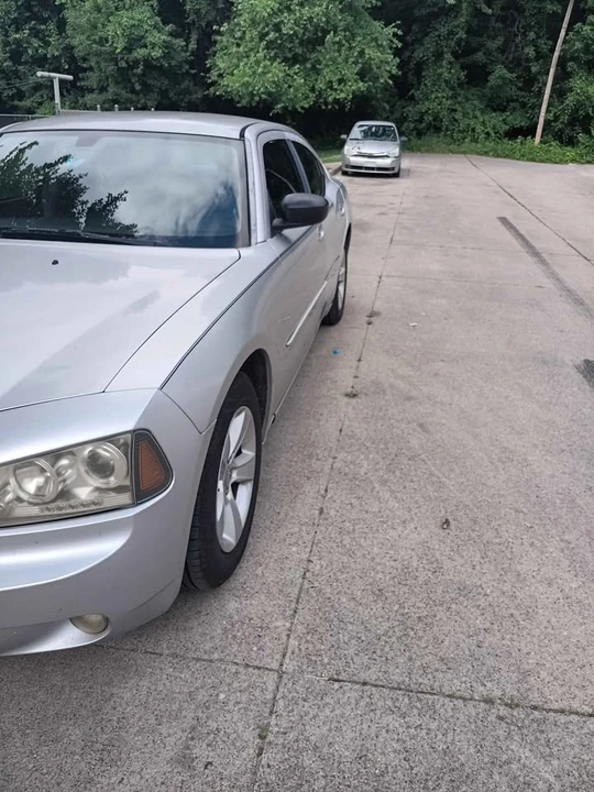 2006 Dodge Charger 6th Gen - Image 5 of 7