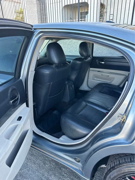 2006 Dodge Charger 6th Gen - Image 14 of 18