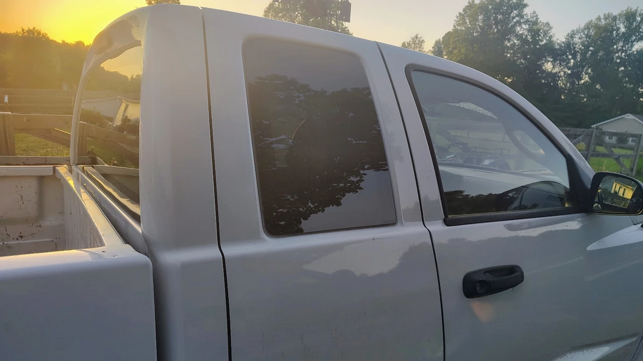 2006 Dodge Dakota 3rd Gen - Image 3 of 10
