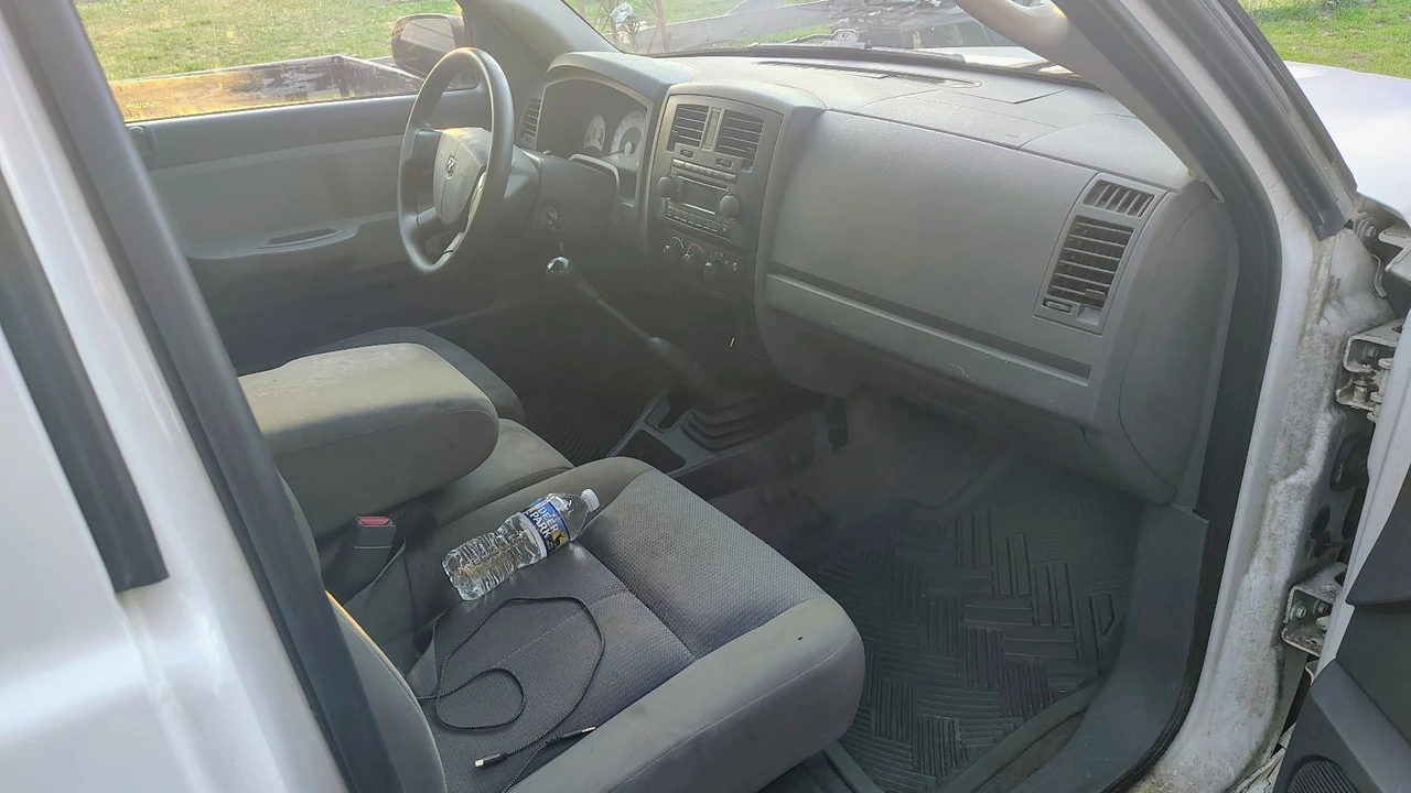 2006 Dodge Dakota 3rd Gen - Image 19 of 28