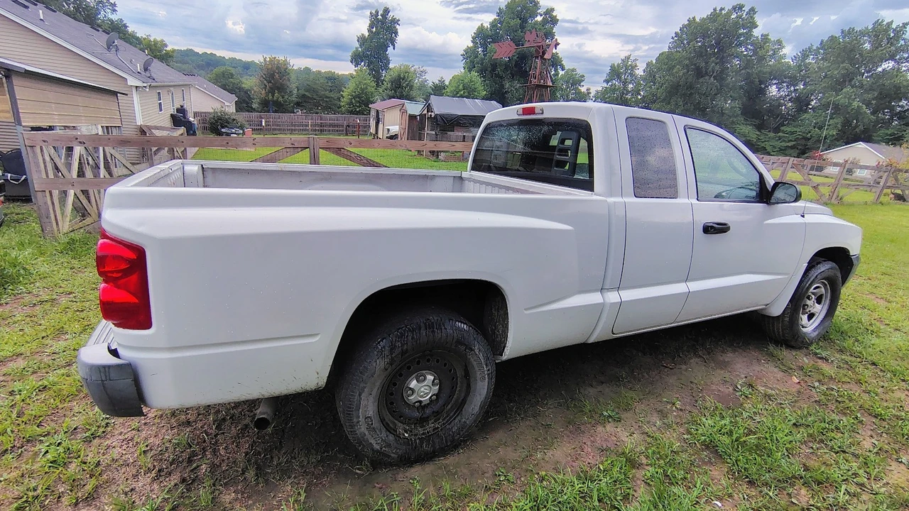 2006 Dodge Dakota 3rd Gen - Image 9 of 28