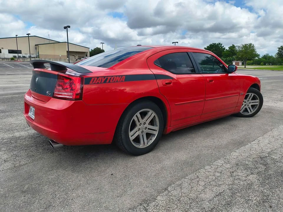 2006 Dodge Charger 6th Gen - Image 3 of 10