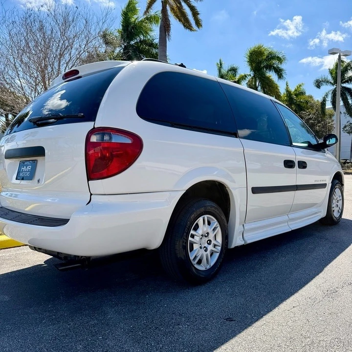 2006 Dodge Caravan - Image 11 of 21