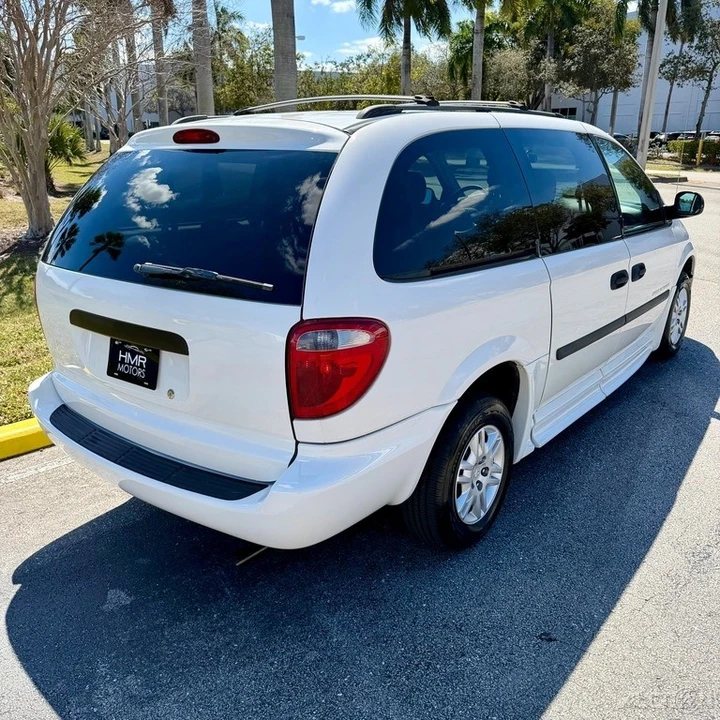 2006 Dodge Caravan - Image 10 of 21