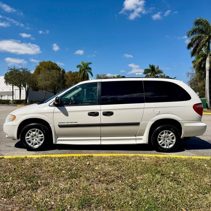 2006 Dodge Caravan - Image 16 of 21