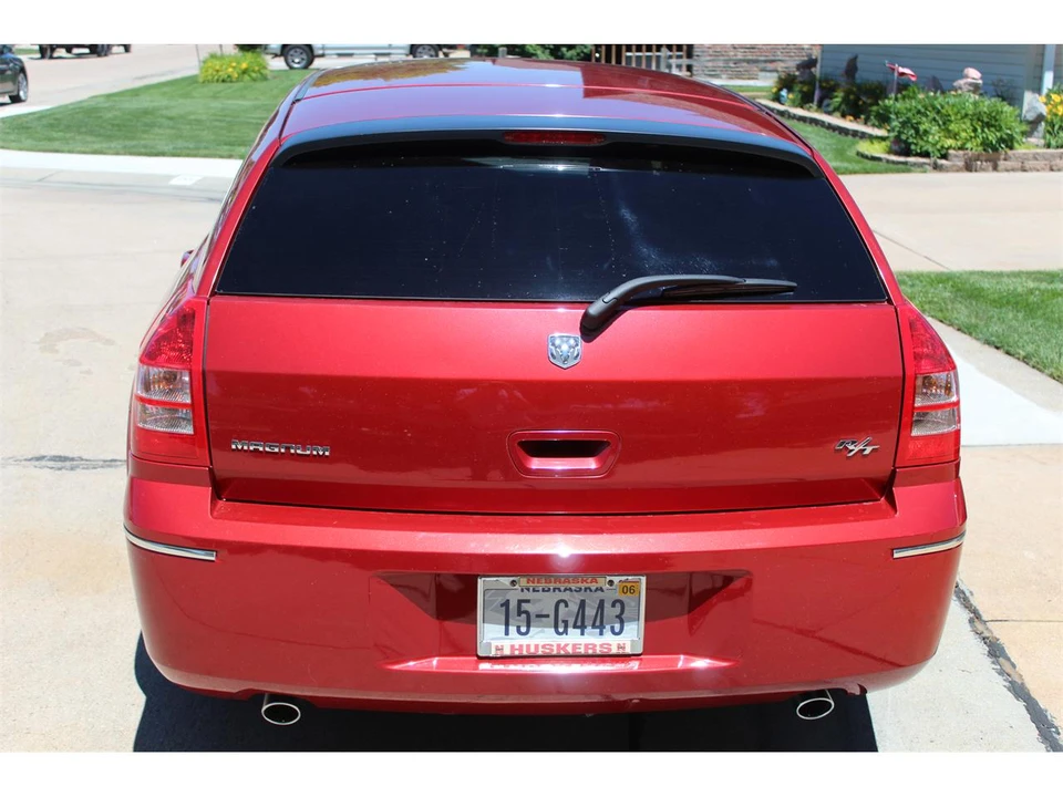 2006 Dodge Magnum 2nd Gen Wagon - Image 3 of 15