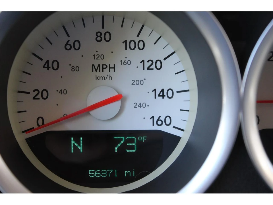 2006 Dodge Magnum 2nd Gen Wagon - Image 10 of 15