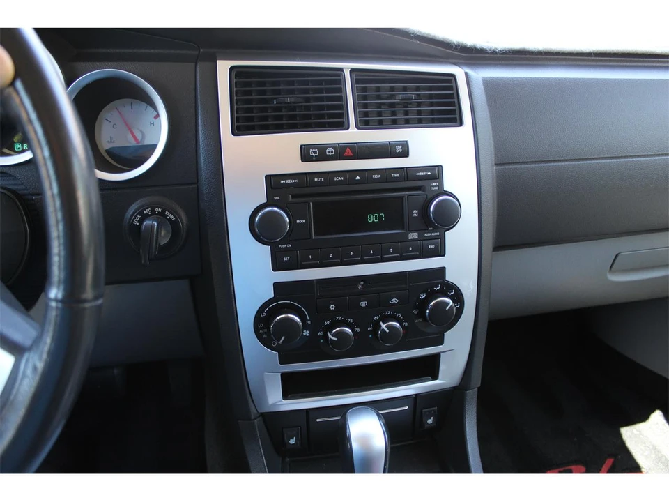 2006 Dodge Magnum 2nd Gen Wagon - Image 11 of 15