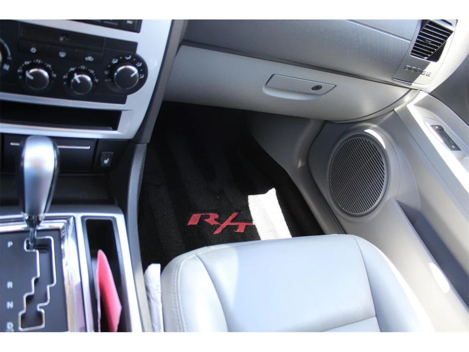 2006 Dodge Magnum 2nd Gen Wagon - Image 12 of 15