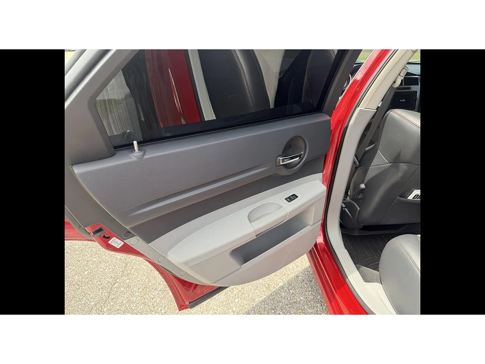 2006 Dodge Magnum 2nd Gen Wagon - Image 13 of 22