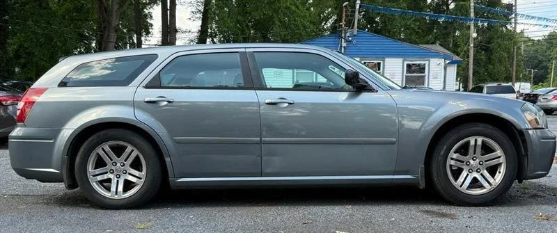 2006 Dodge Magnum 2nd Gen Wagon - Image 5 of 13