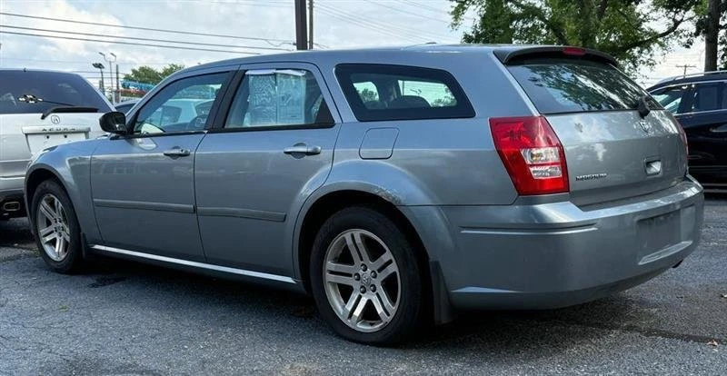 2006 Dodge Magnum 2nd Gen Wagon - Image 3 of 13