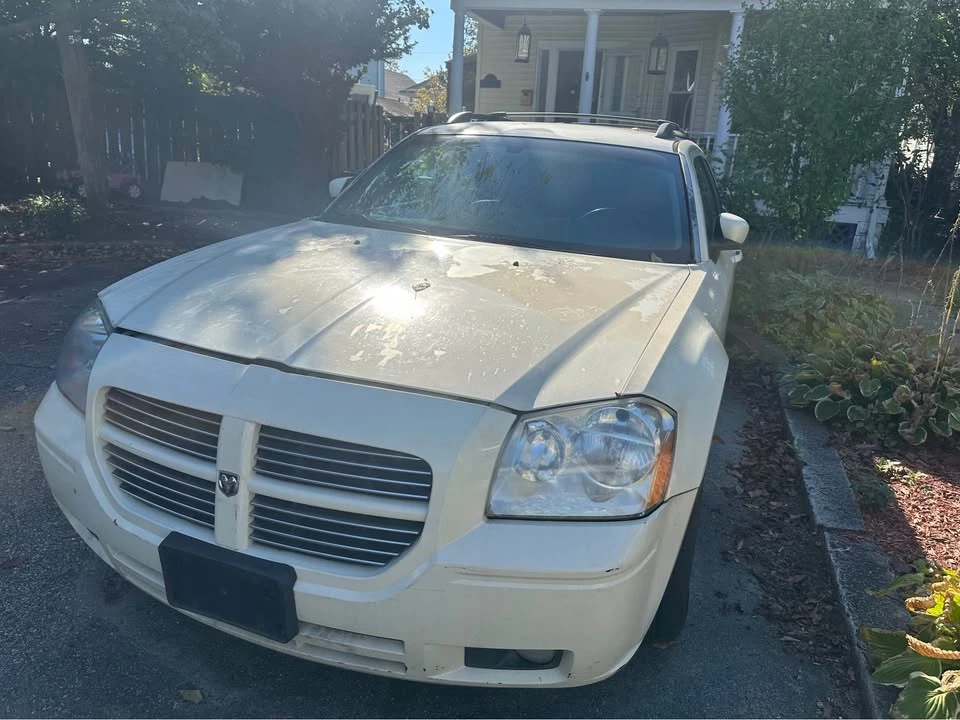 2006 Dodge Magnum 2nd Gen Wagon - Image 3 of 9