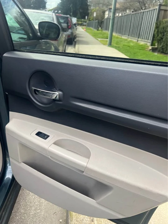 2006 Dodge Magnum 2nd Gen Wagon - Image 11 of 12