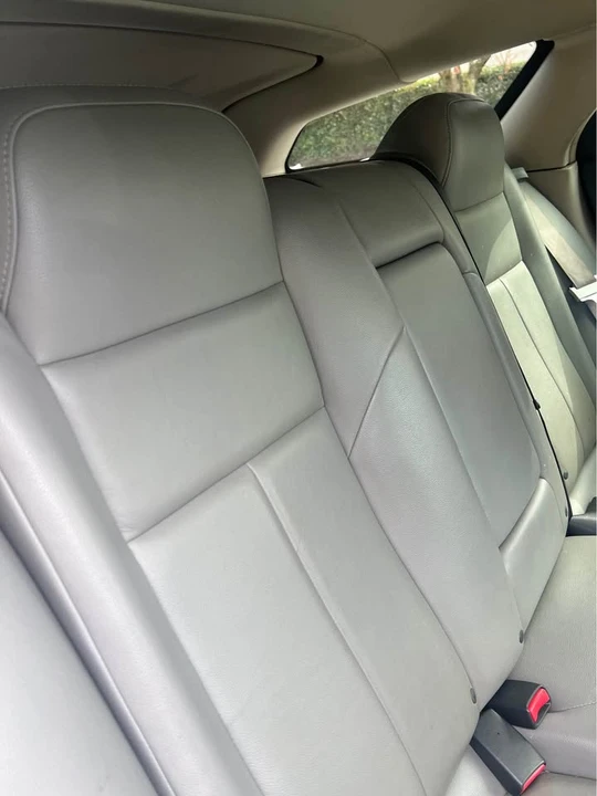 2006 Dodge Magnum 2nd Gen Wagon - Image 10 of 12