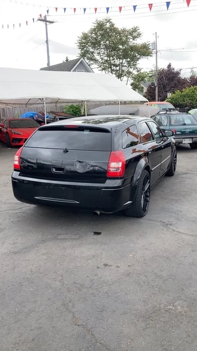 2006 Dodge Magnum 2nd Gen Wagon - Image 6 of 11