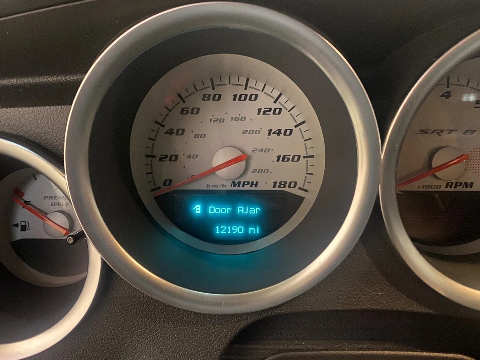 2006 Dodge Magnum 2nd Gen Wagon - Image 3 of 19