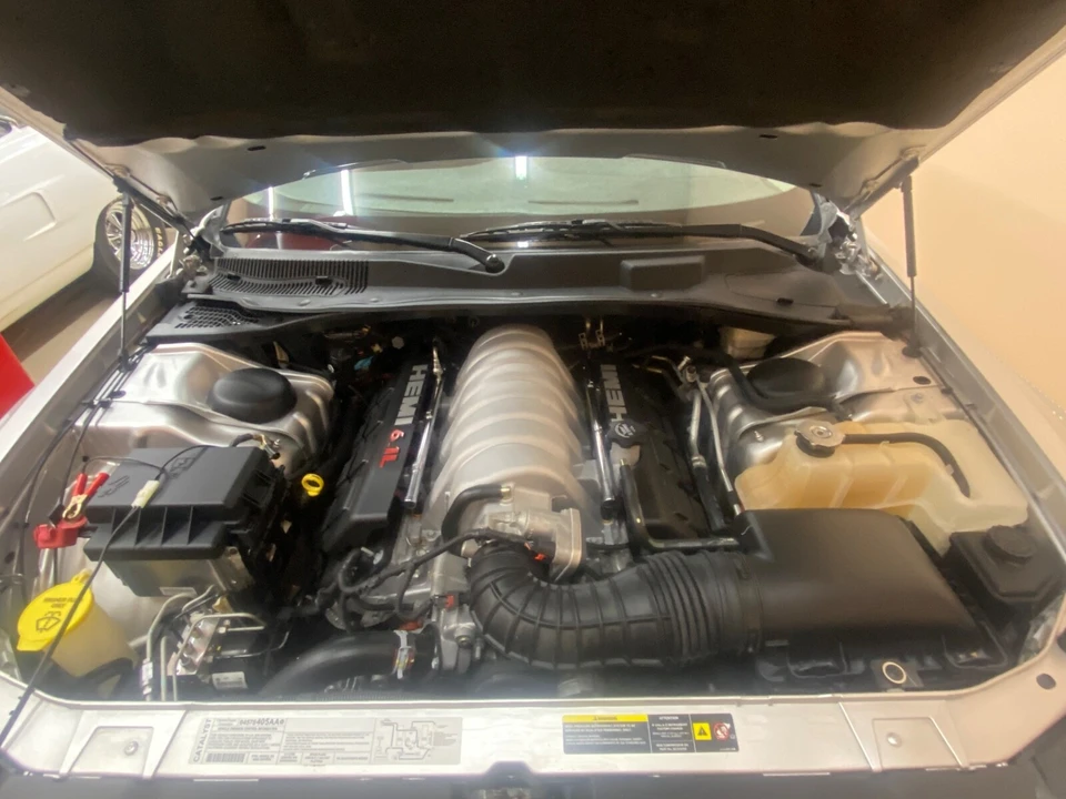 2006 Dodge Magnum 2nd Gen Wagon - Image 10 of 19