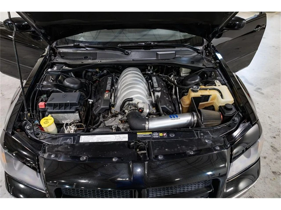 2006 Dodge Magnum 2nd Gen Wagon - Image 16 of 31