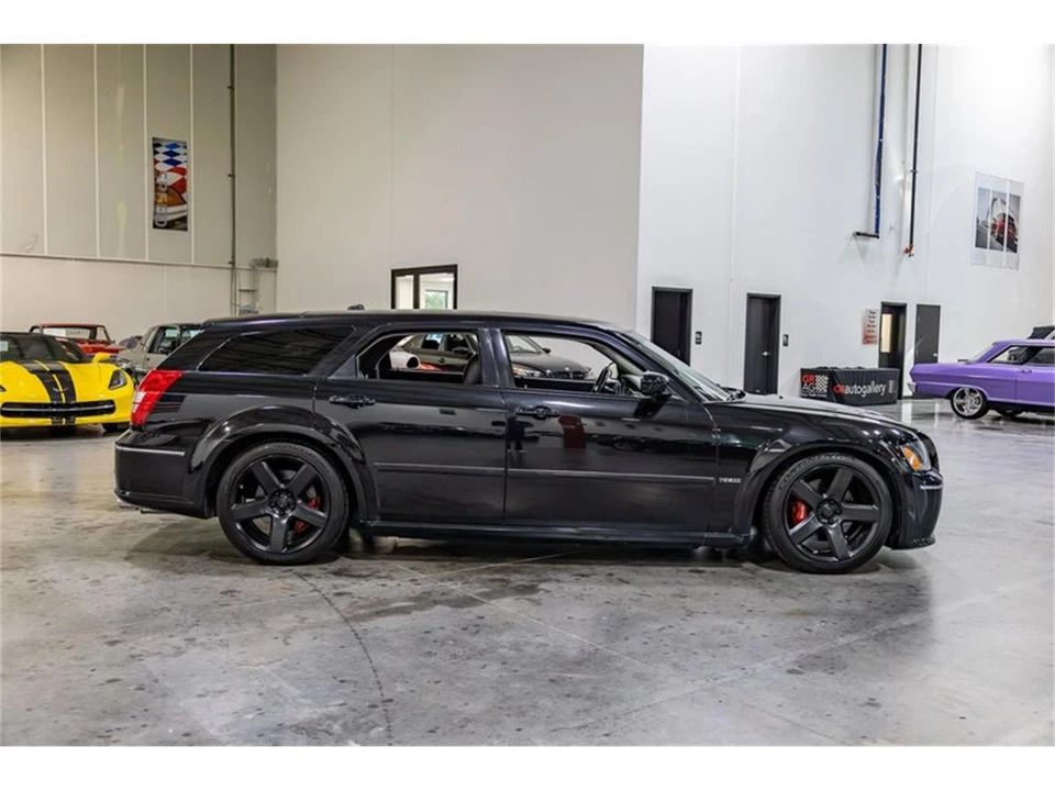 2006 Dodge Magnum 2nd Gen Wagon - Image 7 of 31
