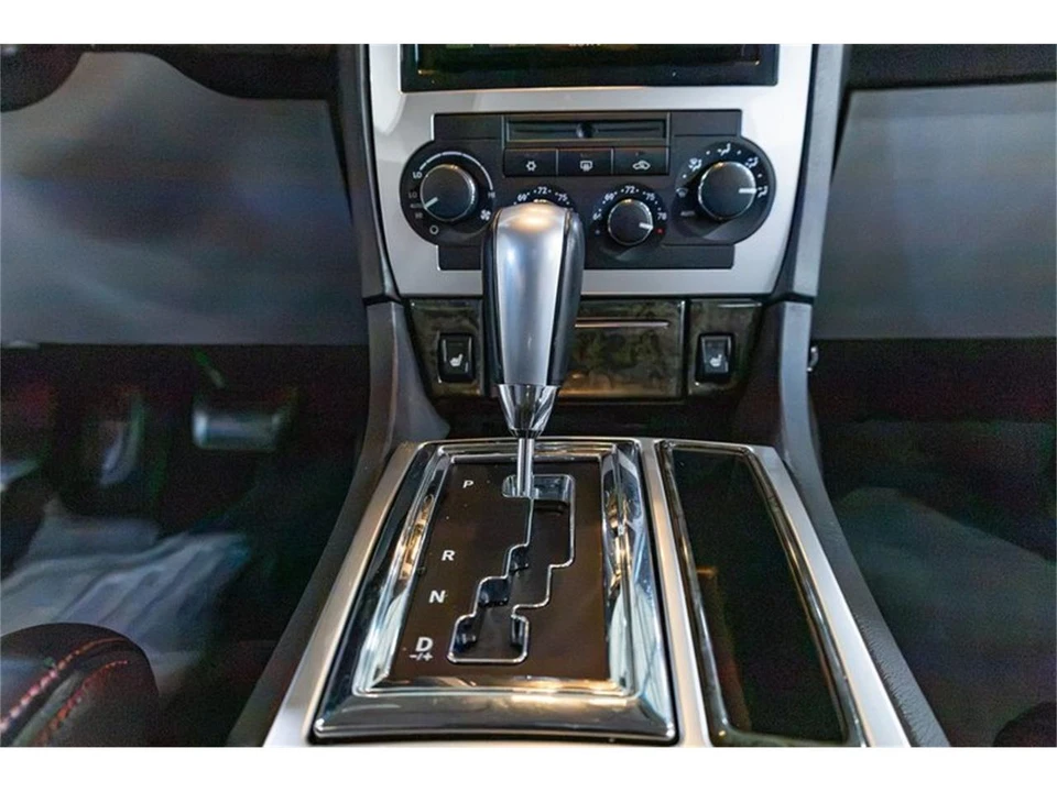 2006 Dodge Magnum 2nd Gen Wagon - Image 14 of 31