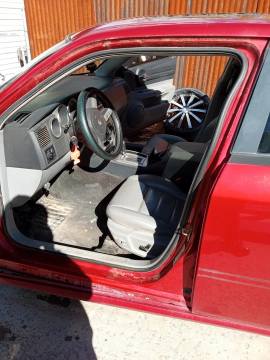2006 Dodge Magnum 2nd Gen Wagon - Image 10 of 20