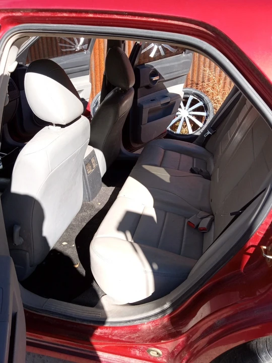 2006 Dodge Magnum 2nd Gen Wagon - Image 9 of 20