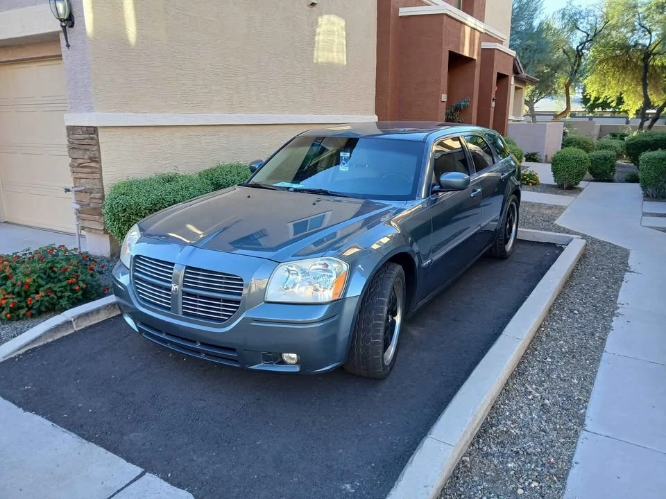 2006 Dodge Magnum 2nd Gen Wagon - Image 2 of 3