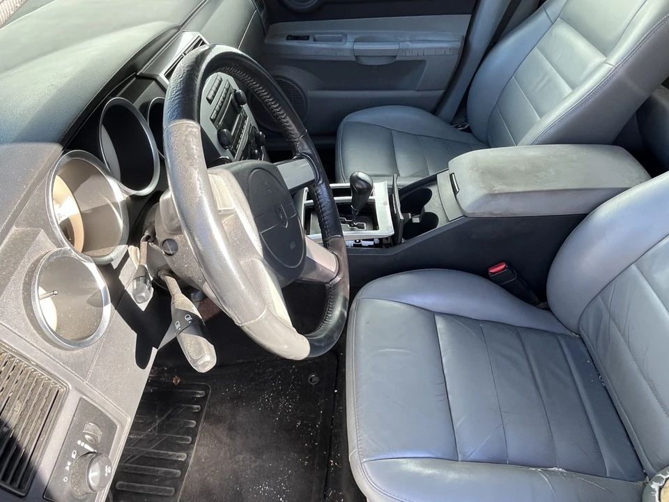2006 Dodge Magnum 2nd Gen Wagon - Image 28 of 31