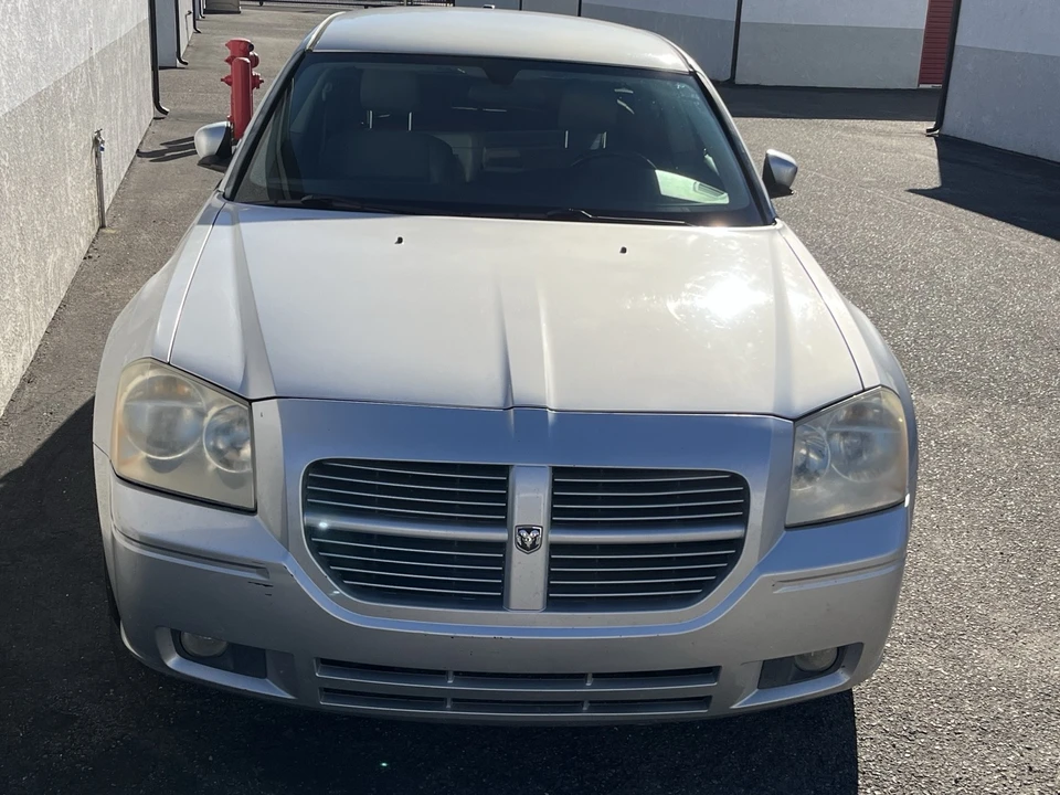 2006 Dodge Magnum 2nd Gen Wagon - Image 8 of 31