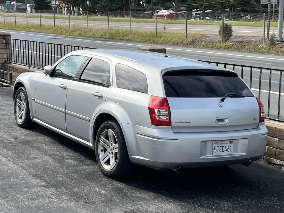 2006 Dodge Magnum 2nd Gen Wagon - Image 20 of 31