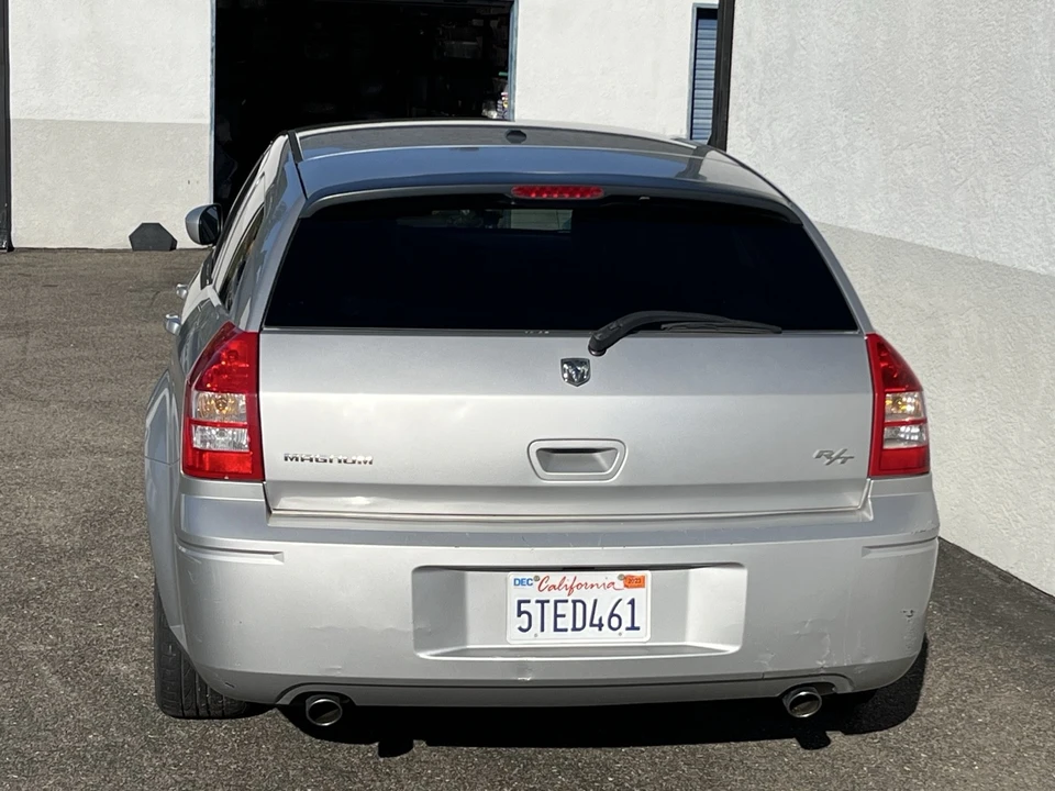2006 Dodge Magnum 2nd Gen Wagon - Image 4 of 31